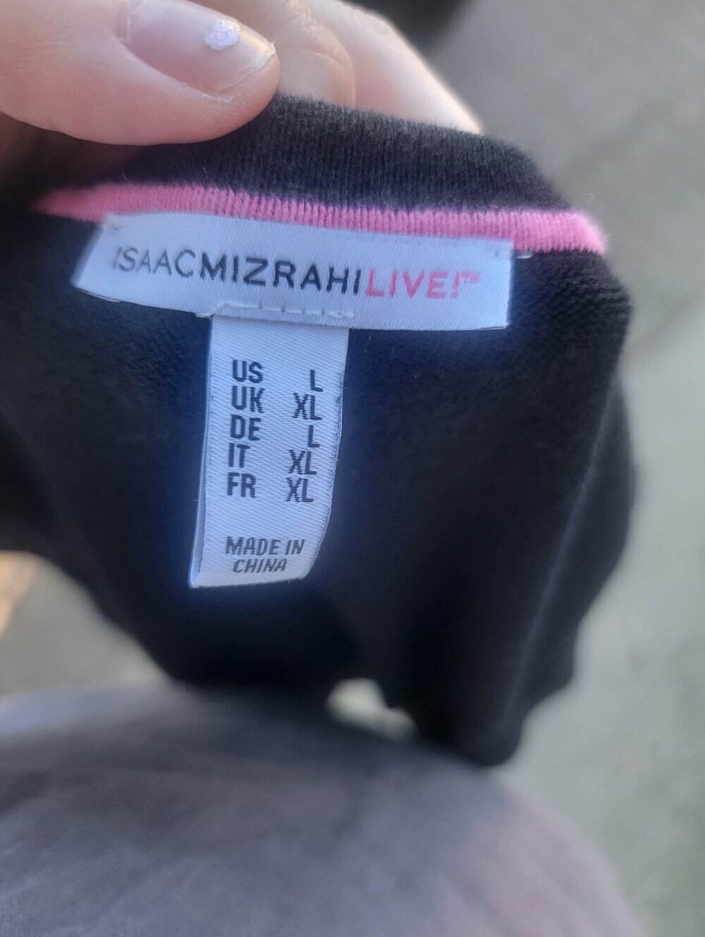 Isaac Mizrahi Live! Black Ruffle Flutter Sleeve Top – L - Picture 4 of 5